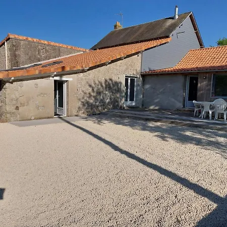 La Belle Etoile Piscine Interieure Chauffee Semesterbostad *